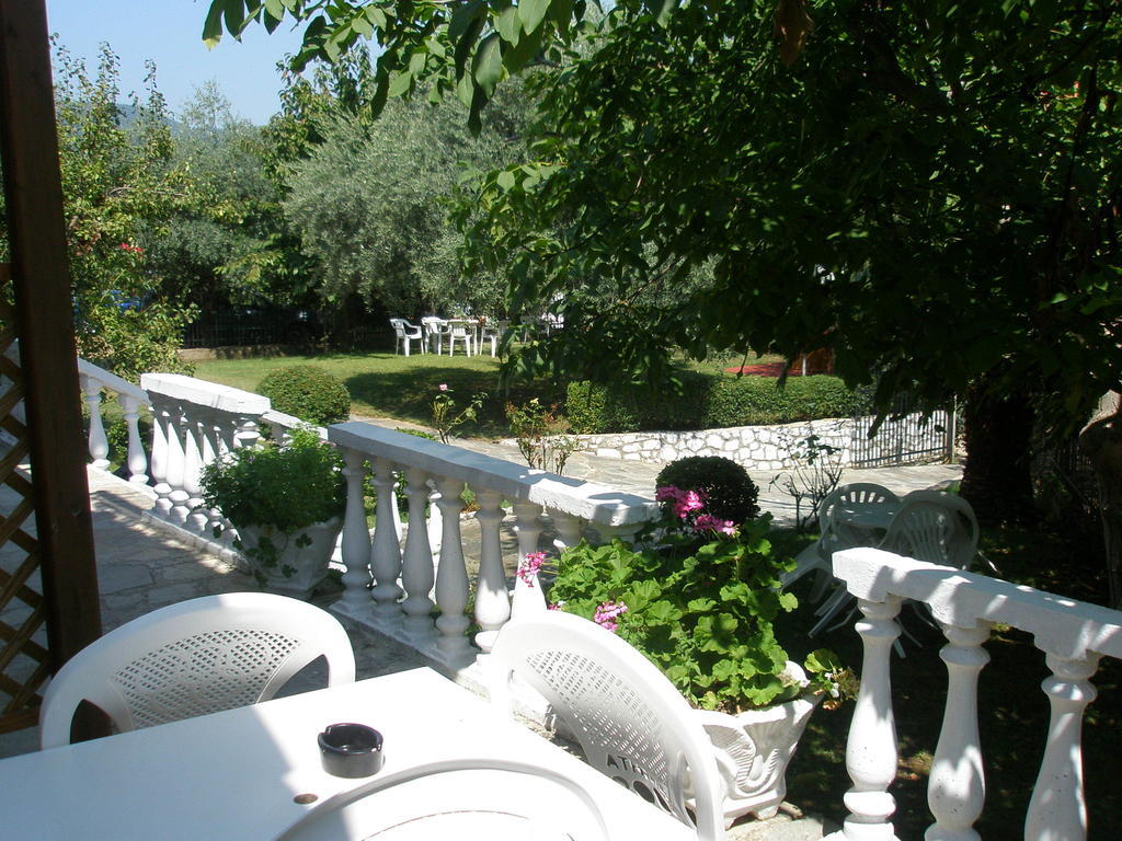 Viki Studios And Apartments Skala Potamias  Esterno foto